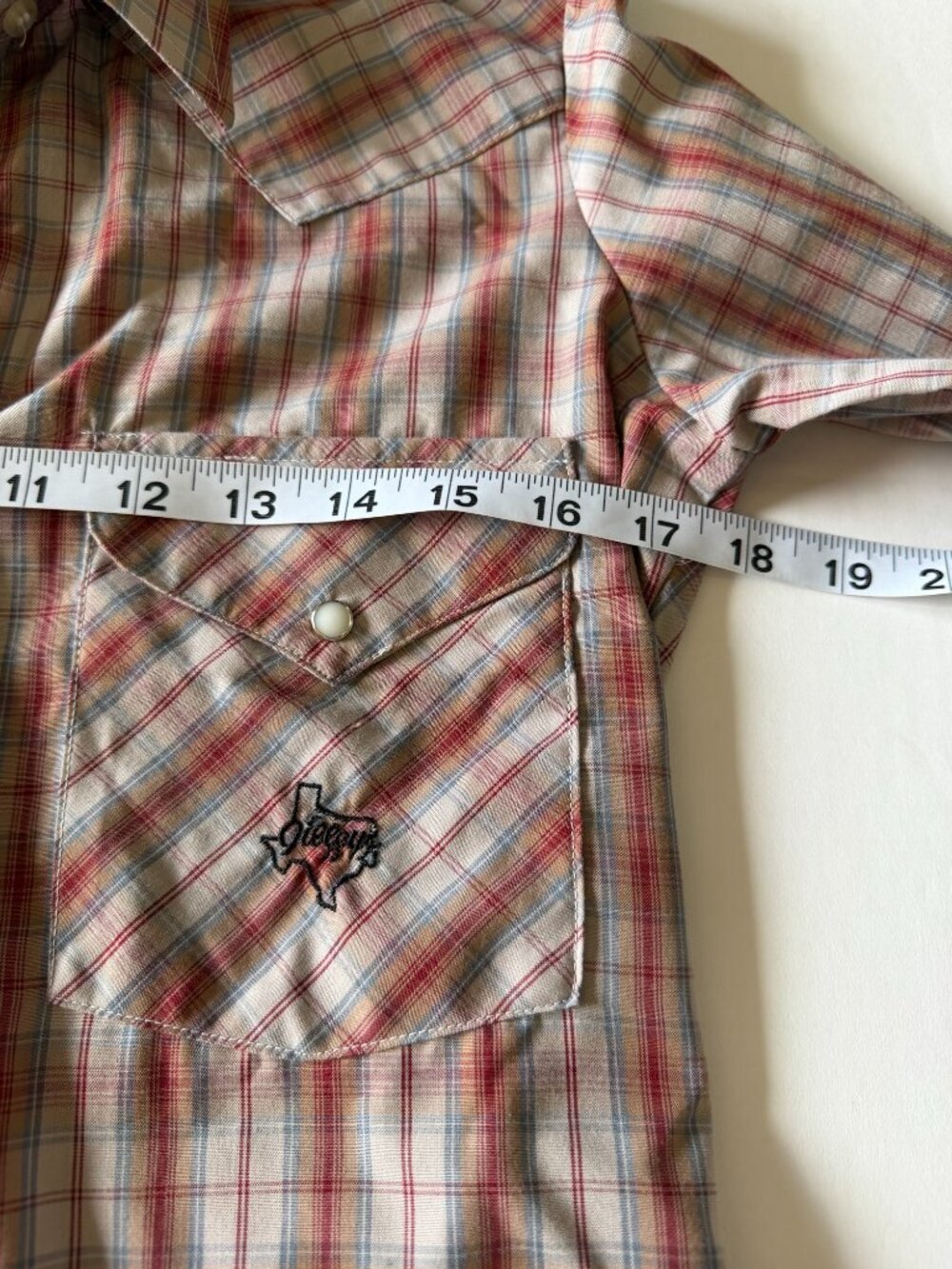 Gilley's vintage plaid western shirt, pearl snap, long sleeve, collared, small - Picture 5 of 6